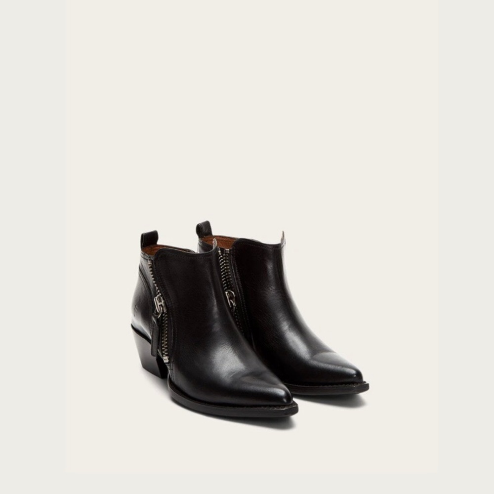 Frye Sacha Moto Short